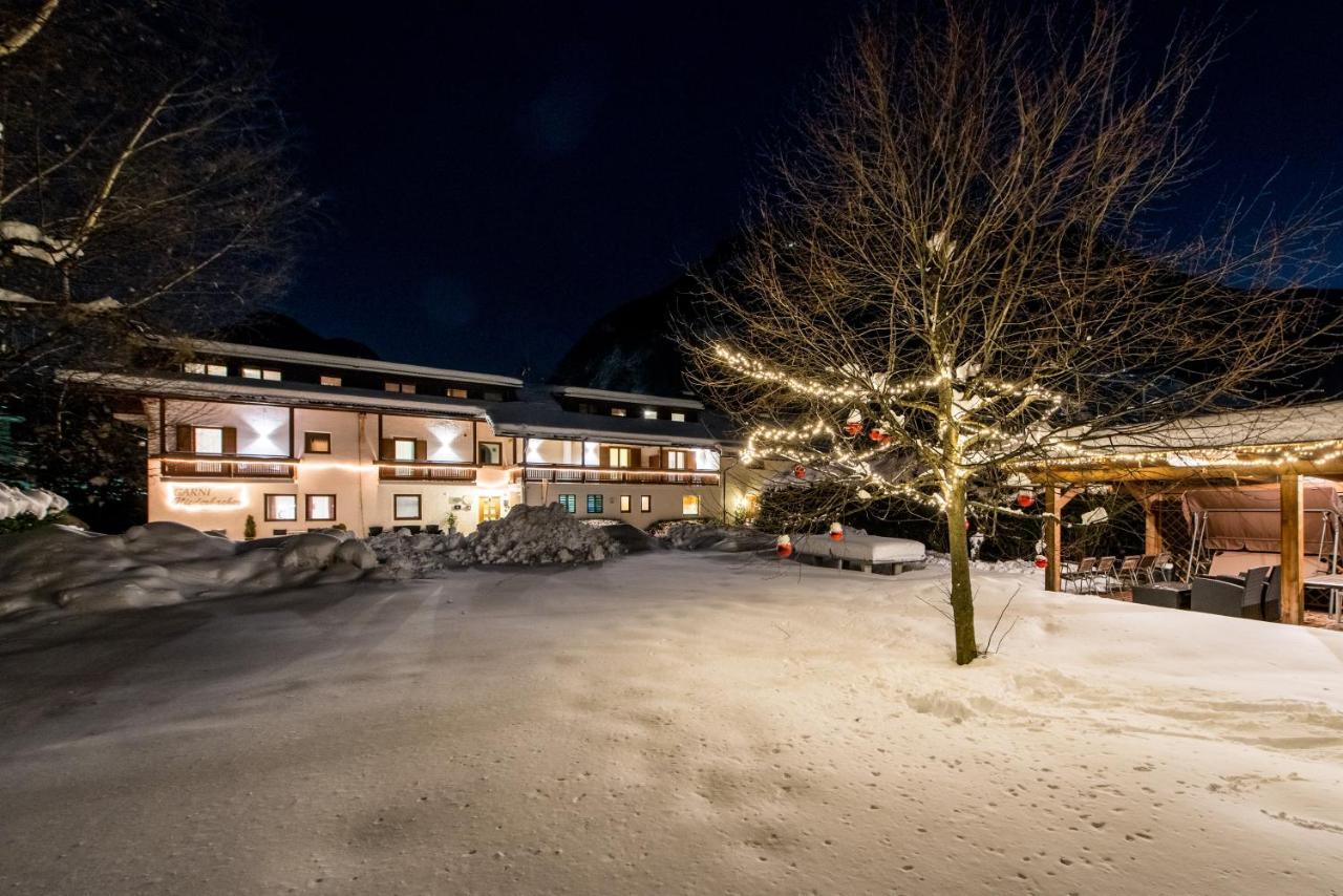 Garni Niederbacher Campo Tures Exterior foto
