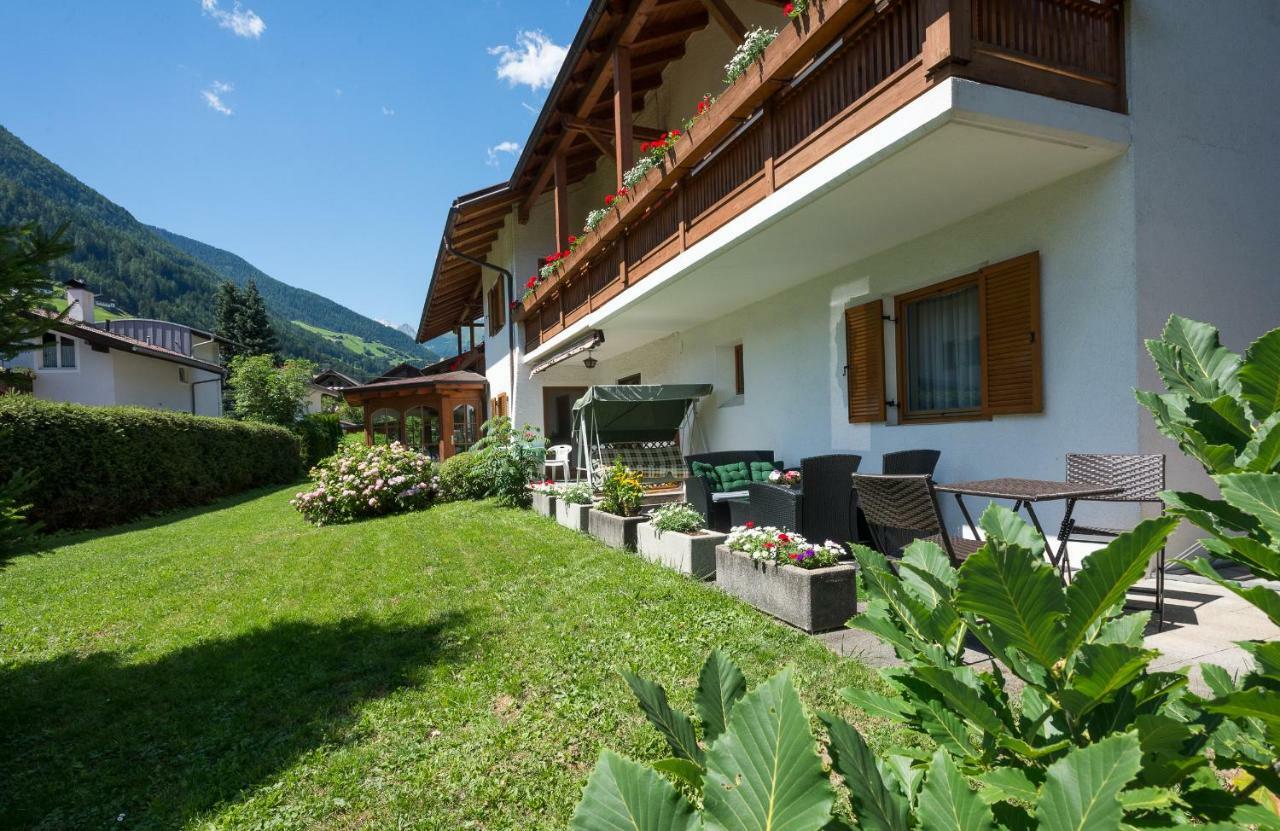 Garni Niederbacher Campo Tures Exterior foto